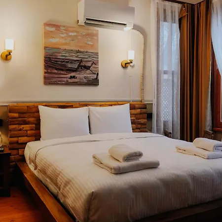 Leila Mansion Hotel *